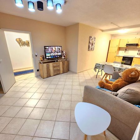 Sj Apartment เคมนิตซ์ ภายนอก รูปภาพ